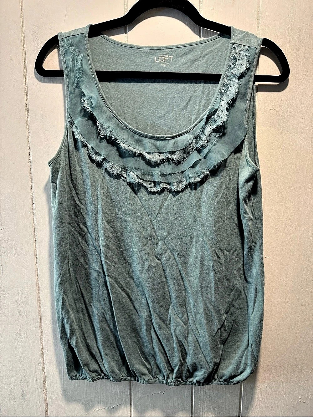 LOFT Lace Ruffle Tank Top in Blue Size Medium